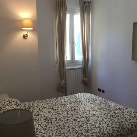 Centro Storico Tra Mare E Monti Con Giardino Cambia Annuncio Holiday home